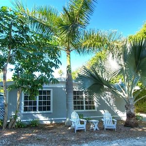 Seahorse Cottages - Adults Only